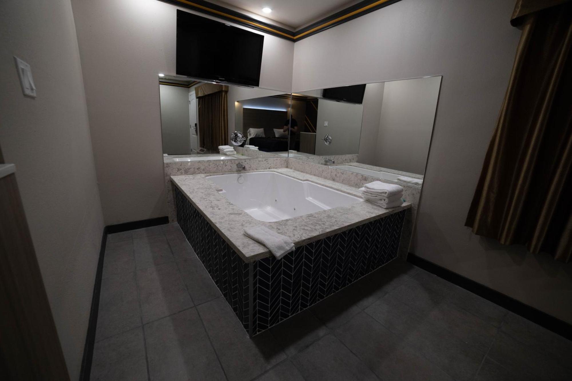 Artesia Motor Inn Bellflower Esterno foto